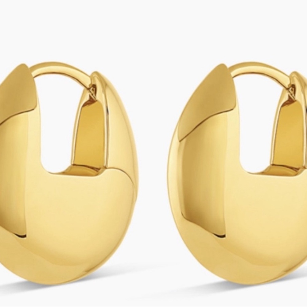 Gorjana Gold 💛 Hoop Earrings